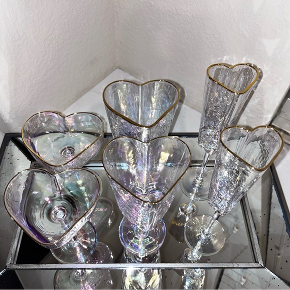 6-PIECE NEW HEART SHAPED IRIDESCENT
MARTINI/WINE/CHAMPAGNE/GLASSES BUNDLE - Picture 5 of 15